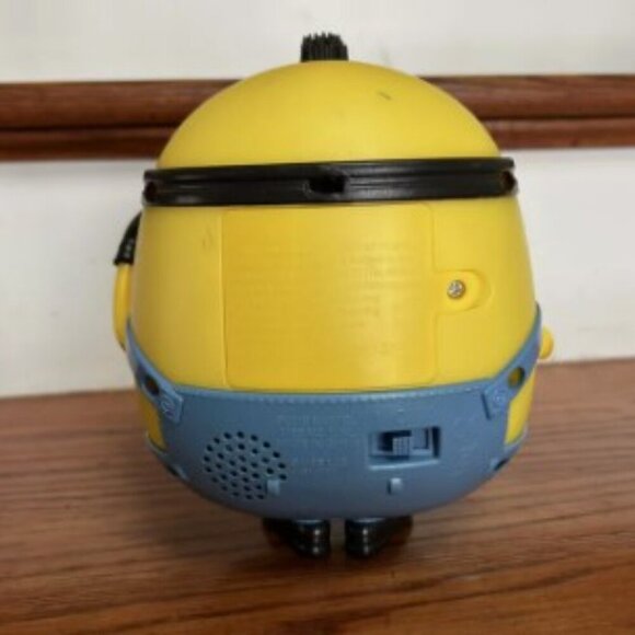 Minions Babble Otto Large Interactive Light Up Toy with 20+ Sounds & Phrases - Picture 3 of 7